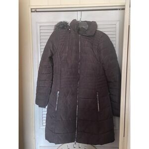 Women's size medium YMI puff coat  brown with removable hood and faux fur